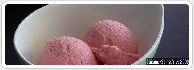 Glace à la fraise au yaourt